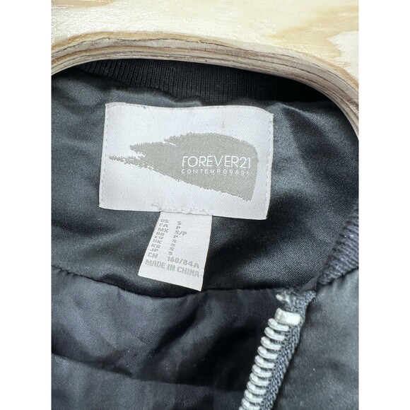 Forever 21 Satin Bomber Jacket Womans SCrane Birds Embroidered Full Zip Pockets - Picture 4 of 12